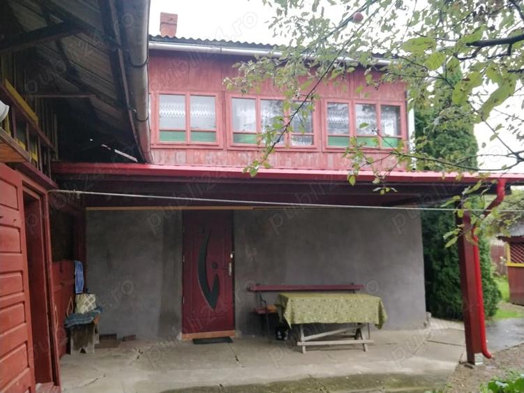 Casă cu 4 camere cu Teren 882 Mp în Cacica