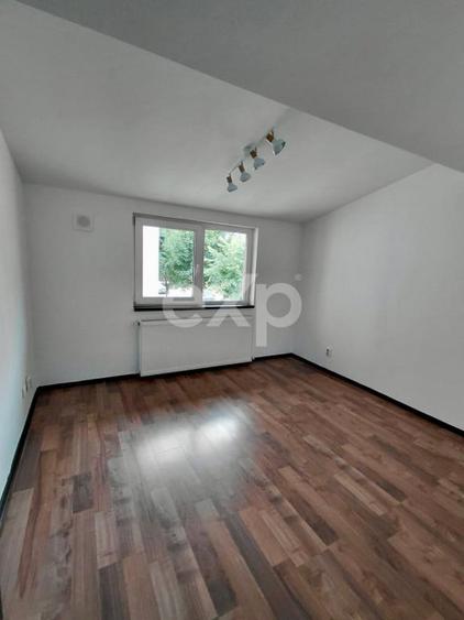 Casă cu 4 camere cu Teren 150 Mp în Bartolomeu