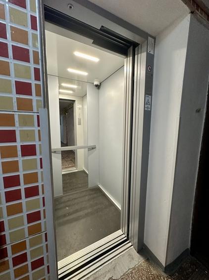 Apartament cu 2 camere decomandat în Drumul Taberei