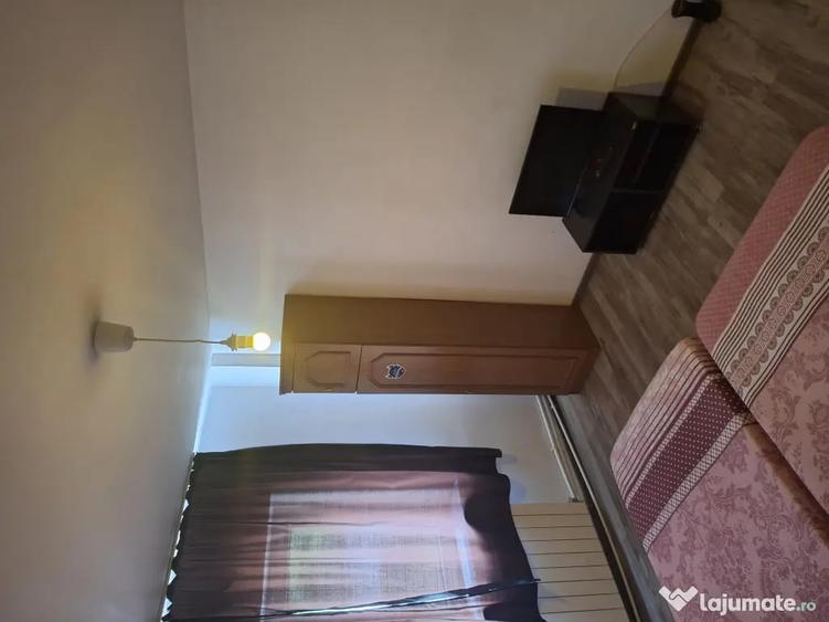 Apartament cu 2 camere decomandat în Piața Nouă