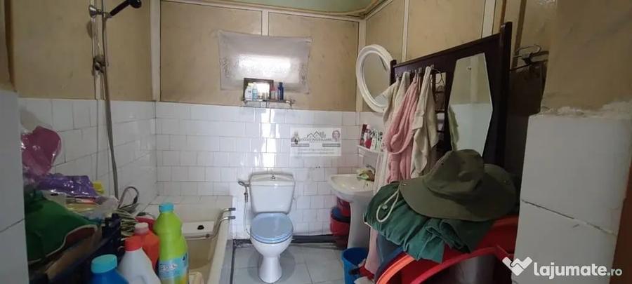 Casă cu 3 camere cu Teren 1108 Mp în Central