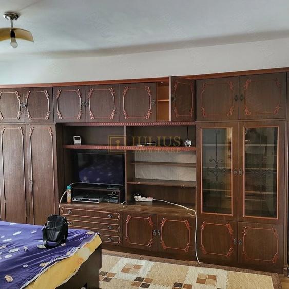 1 camera| decomandat| centrala proprie| etaj 2 - 2