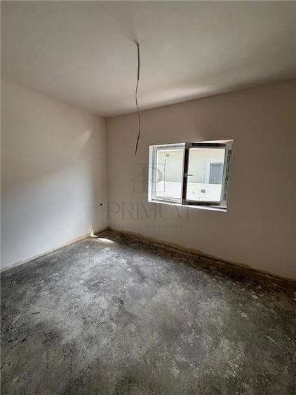 Duplex cu 3 camere cu Canalizare în Moșnița Nouă
