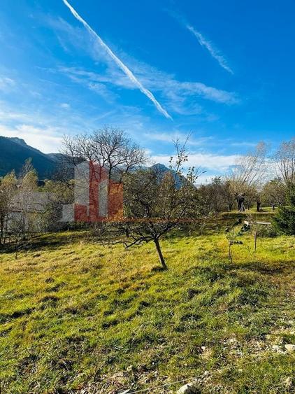 Teren Construcții intravilan de 1840 mp, în Bran
