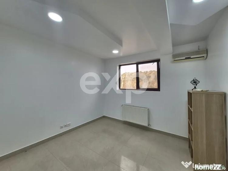 Apartament cu 3 camere semidecomandat în Lacul Tei