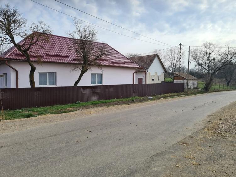 Casă cu 4 camere în Țaga