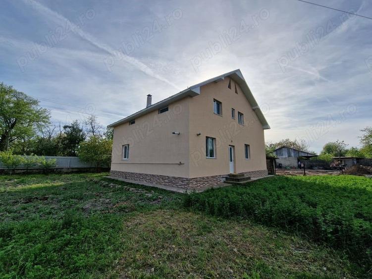 Casă în Șerbănești
