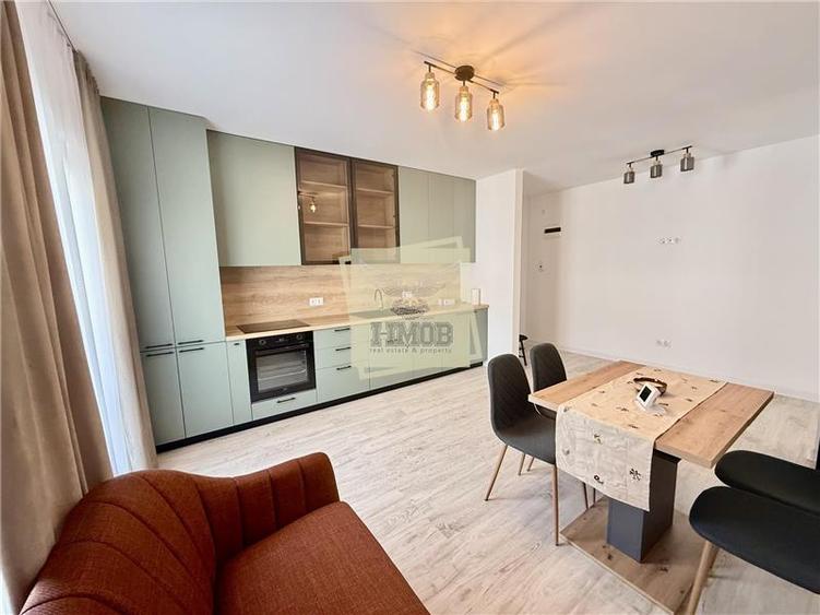 Apartament cu 3 camere decomandat, mobilat în Exterior Sud
