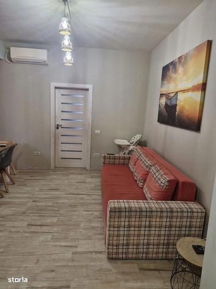Apartament cu 3 camere semidecomandat în Nord