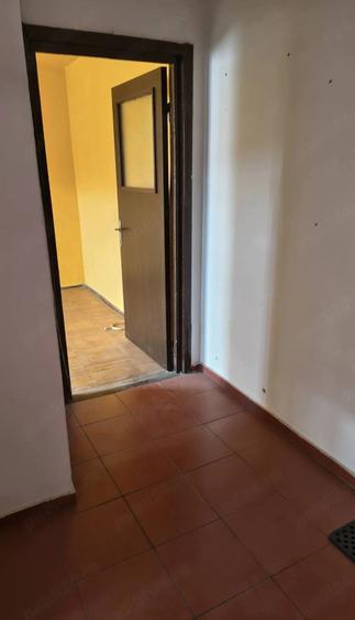 Apartament cu 2 camere nedecomandat în Govândari