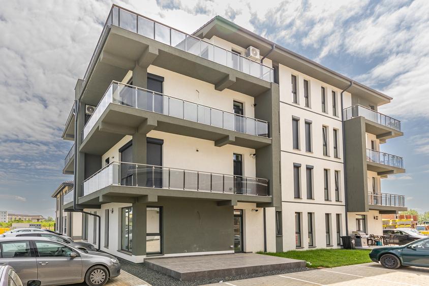 Penthouse cu 2 camere decomandat, mobilat în Braytim