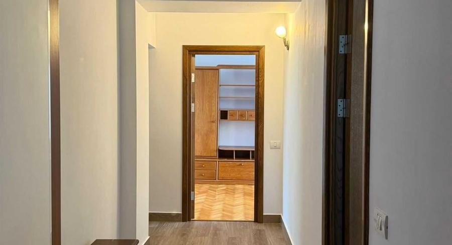Apartament cu 2 camere decomandat, mobilat în Faleza Nord