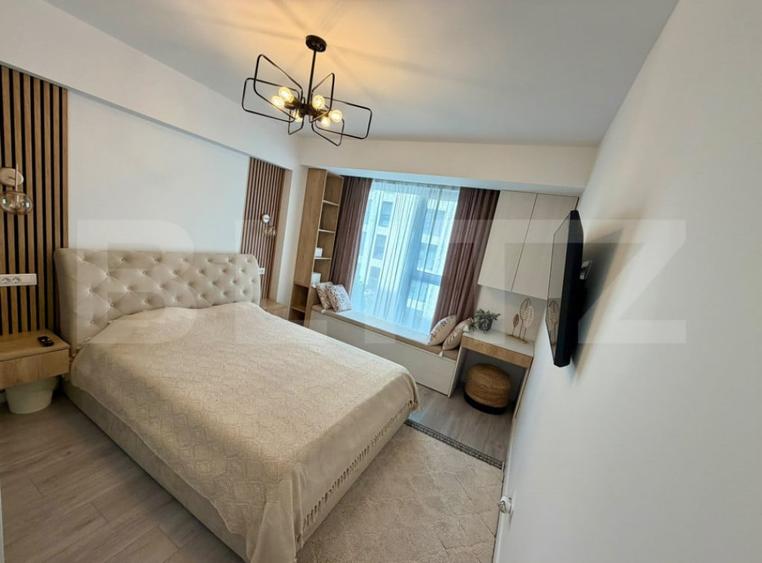 Apartament cu 3 camere decomandat în Calea București