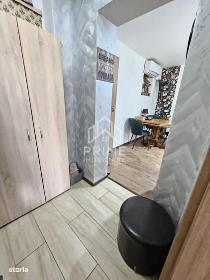 Apartament cu 3 camere în Cetate