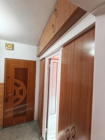 Apartament cu 2 camere semidecomandat în Alexandru cel Bun
