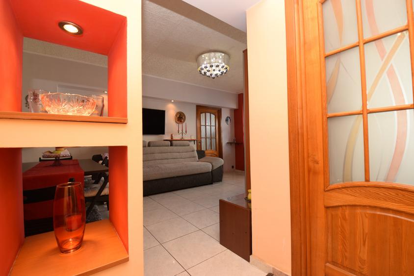 Apartament cu 3 camere semidecomandat în Nicolae Grigorescu