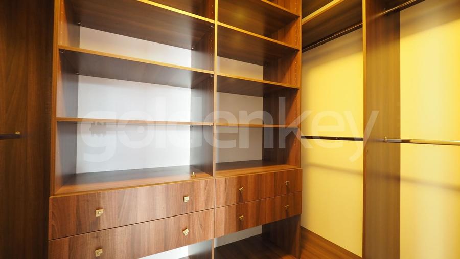 Apartament cu 4 camere decomandat în Barbu Văcărescu