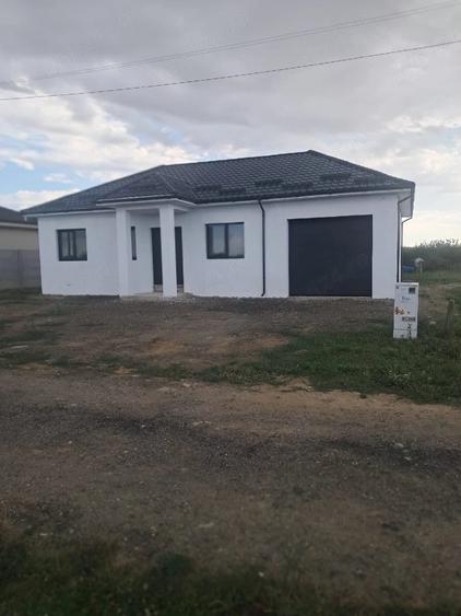 Casă cu Teren 619 Mp în Central