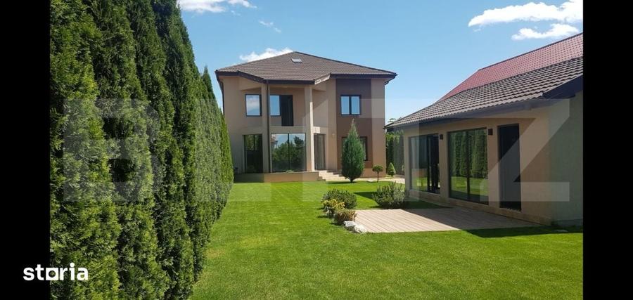 Casă cu 7 camere cu Teren 1000 Mp în Păulești