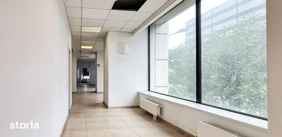 Spațiu comercial, de 195 mp, în Centrul Civic