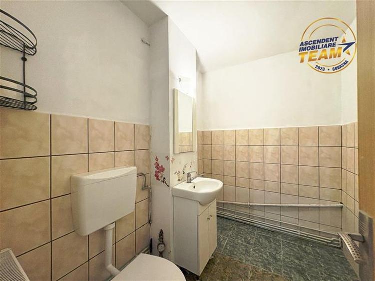 Spațiu comercial, de 54 mp, în Lenin