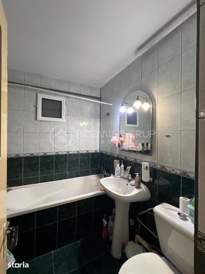 Apartament cu 2 camere decomandat în Târgu Cucu