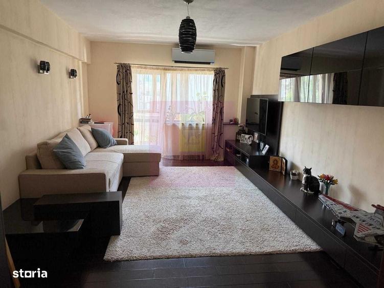 Apartament cu 4 camere în Decebal