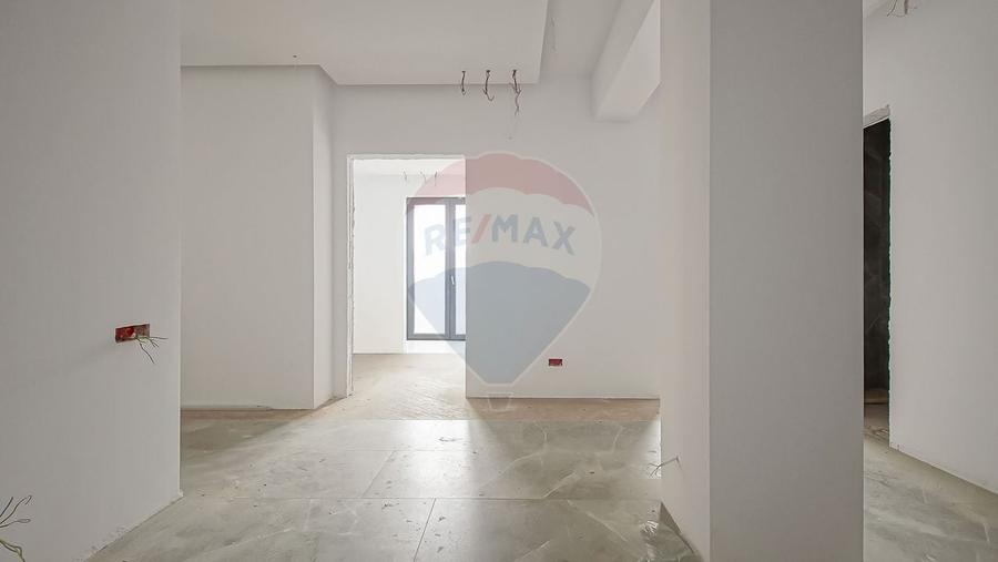 Apartament cu 3 camere decomandat în Centrul Civic