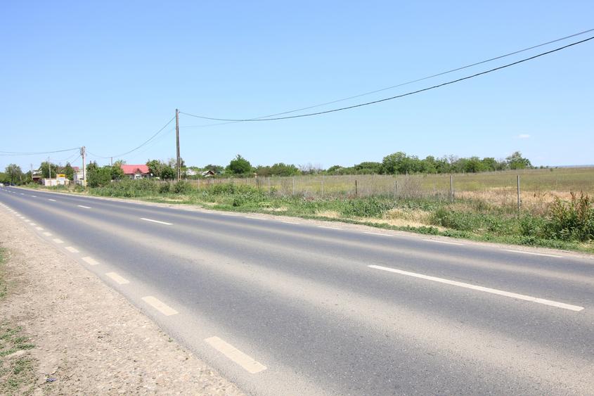 Teren agricol extravilan de 12000 mp, în Vânători