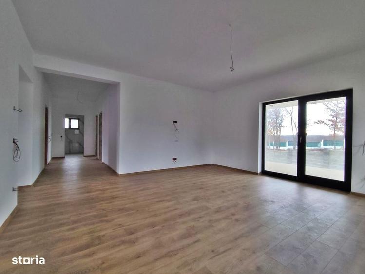 Casă cu 4 camere cu Teren 616 Mp în Dealuri Oradea