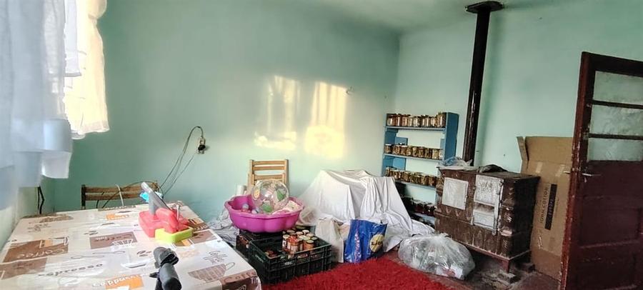 Casă cu 5 camere cu Teren 3000 Mp în Alparea