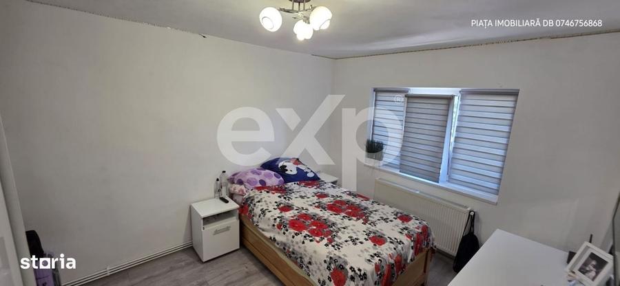 Apartament cu 2 camere decomandat în Micro 4