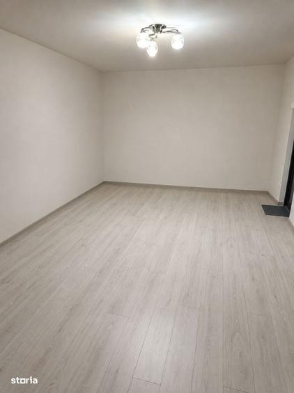 Proprietate cu doua locuinte, garaj incalzit, foisor, 600 mp in Ernei - 15