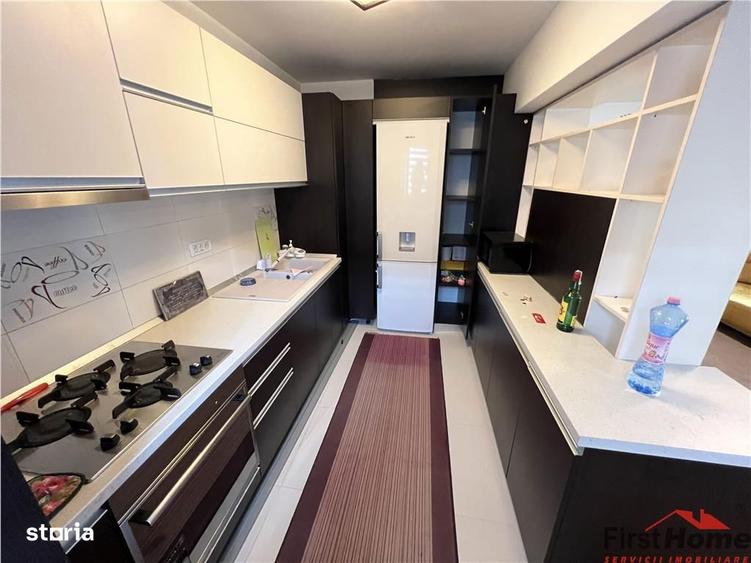 Apartament cu 3 camere, mobilat în Central