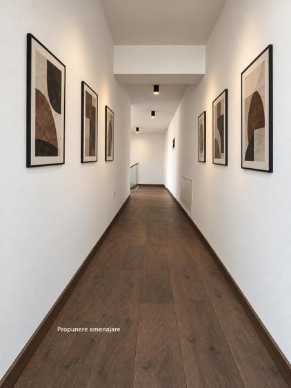 Penthouse cu 3 camere decomandat în Central