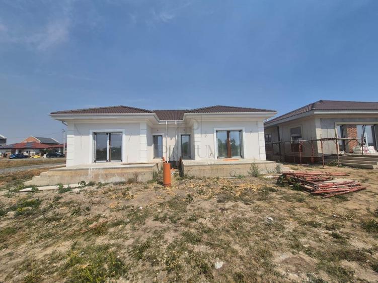 Duplex parter - 2 dormitoare - zona foarte buna - 8
