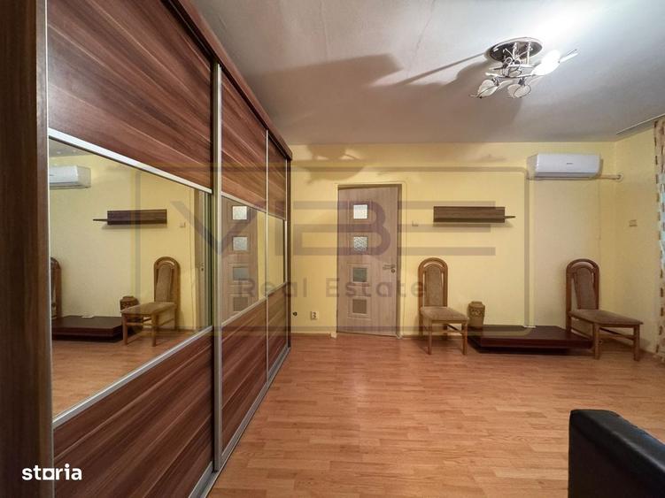 Apartament cu 3 camere semidecomandat în Tătărași