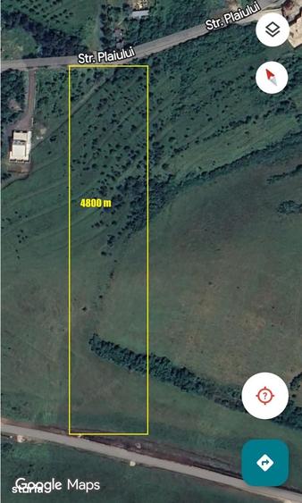Teren de 4800 mp, în Zăvoi