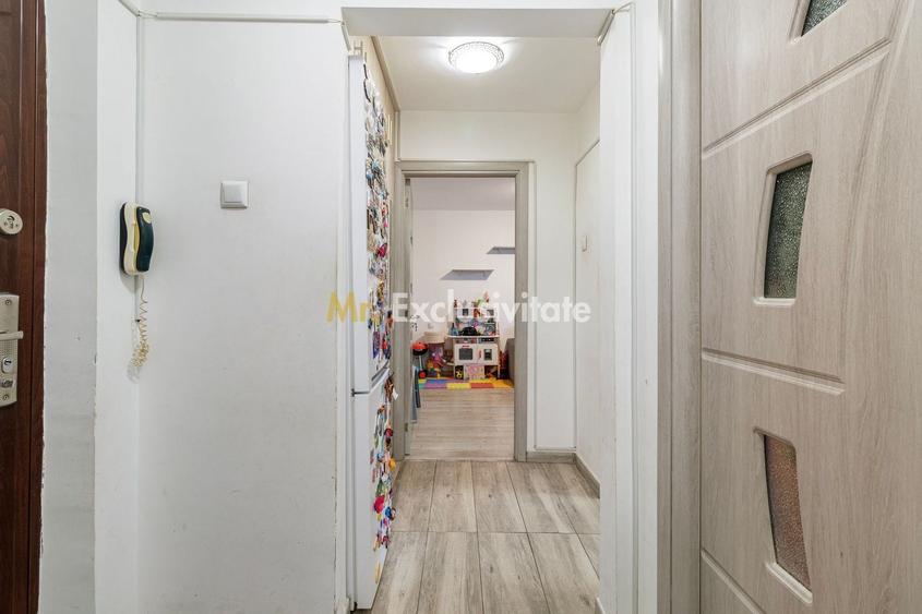 Apartament cu 2 camere decomandat, mobilat în Victoriei