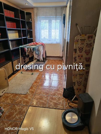 Casă cu 6 camere cu Teren 907 Mp în Moșnița Nouă