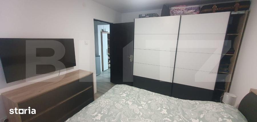 Apartament cu 3 camere semidecomandat, mobilat în Central