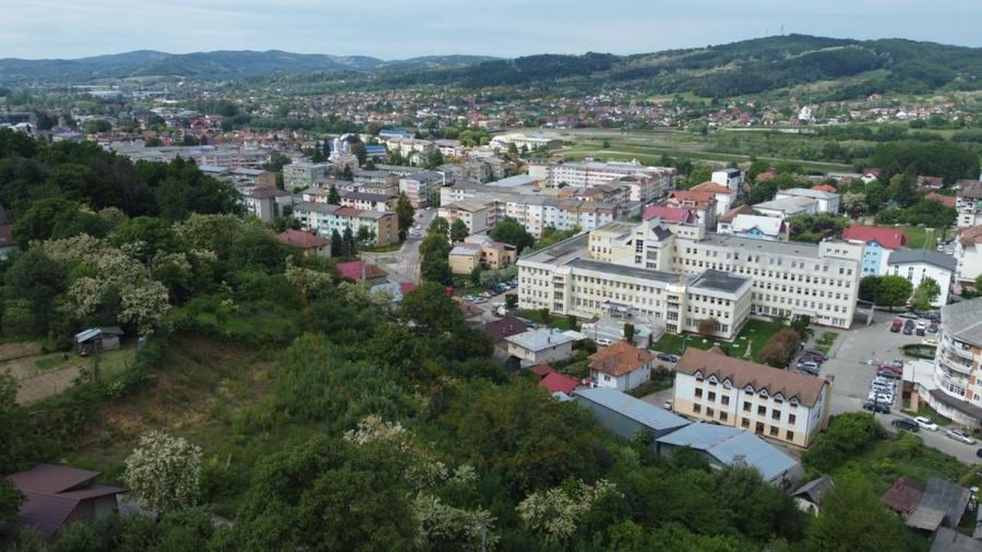 Teren Construcții intravilan de 3049 mp, în Curtea de Argeș
