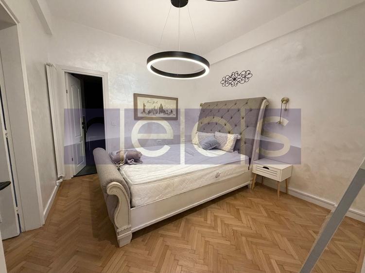 Apartament cu 4 camere semidecomandat, mobilat în Universitate