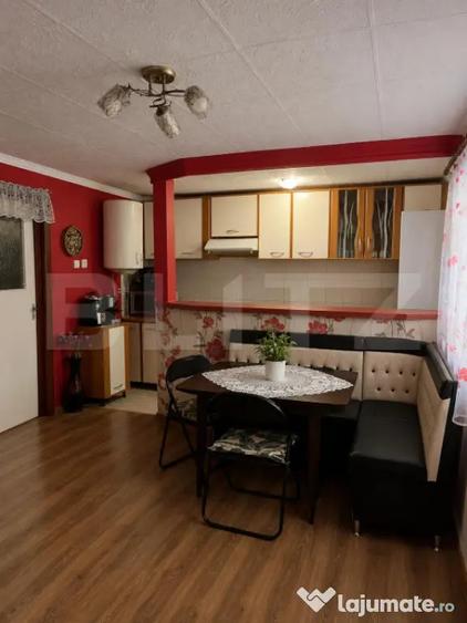 Casă cu 3 camere cu Teren 1338 Mp în Corunca