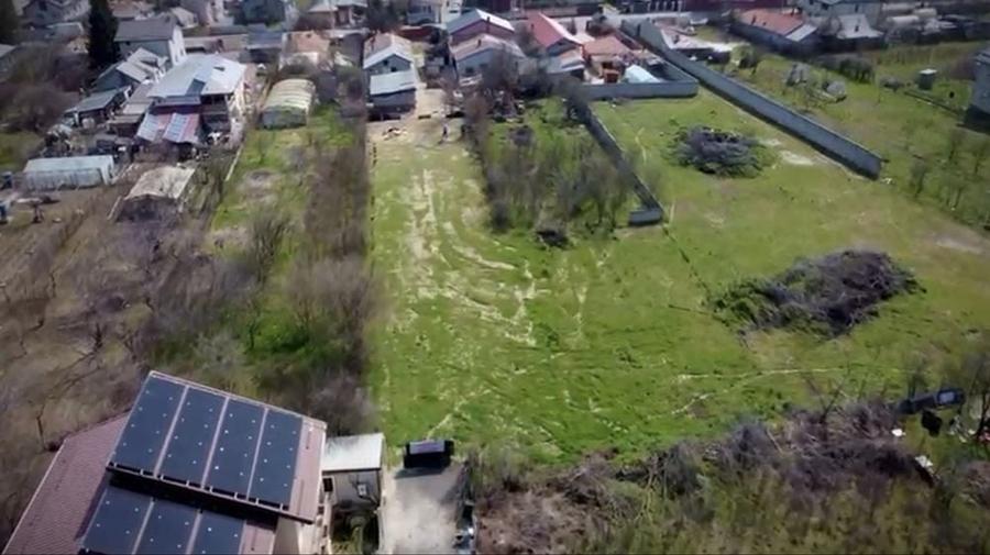 Teren de 1080 mp, în Domnești