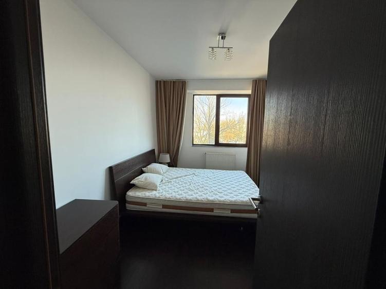 Apartament cu 3 camere, mobilat în Central