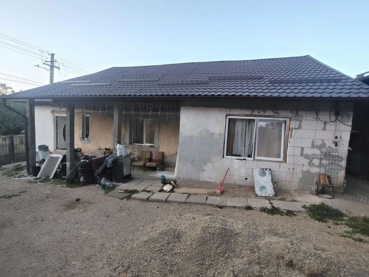 Casă cu 3 camere în Suceagu