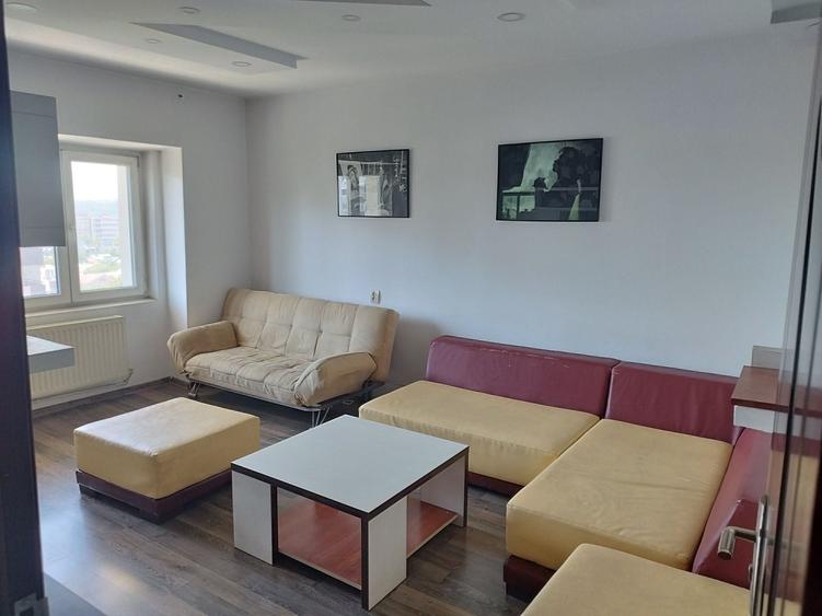 Apartament cu 2 camere decomandat în Independenței