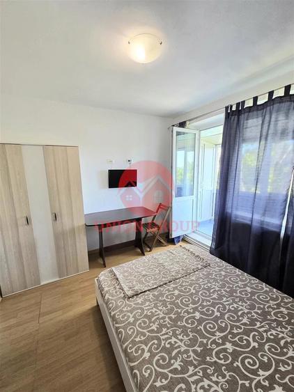 Apartament cu 4 camere decomandat în Tomis III