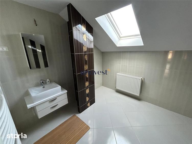 Casă cu 4 camere cu Teren 1000 Mp în Central